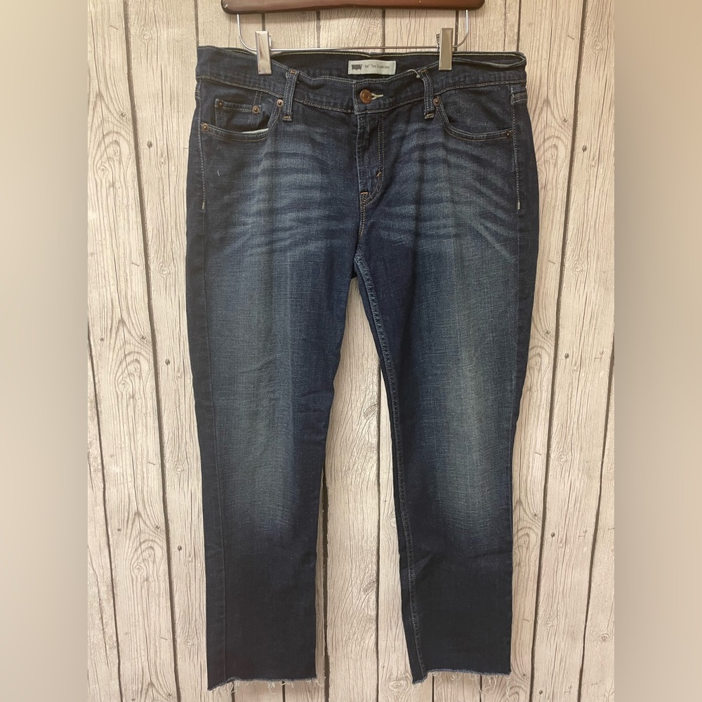 Levi jeans 524 too super low